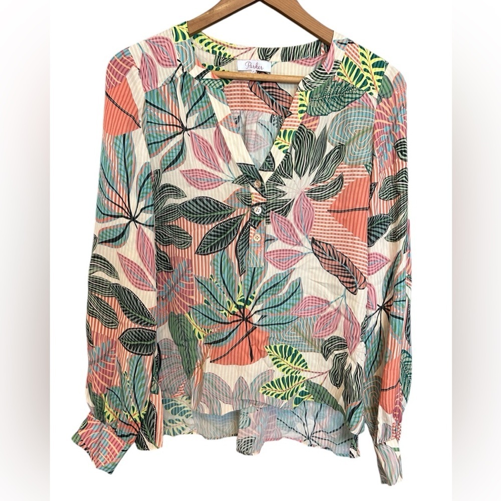 Parker NWOT silk blouse beautiful XS delicate and beautiful detail!!